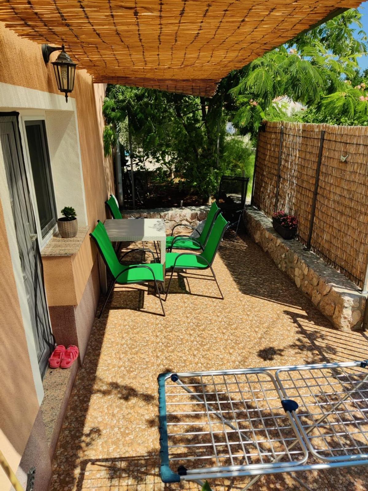 Apartman Kristina Vrbnik Bagian luar foto